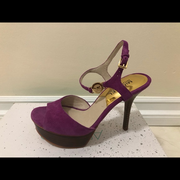 Stiletto heels. Size 4M. Brand New. - Picture 4 of 5